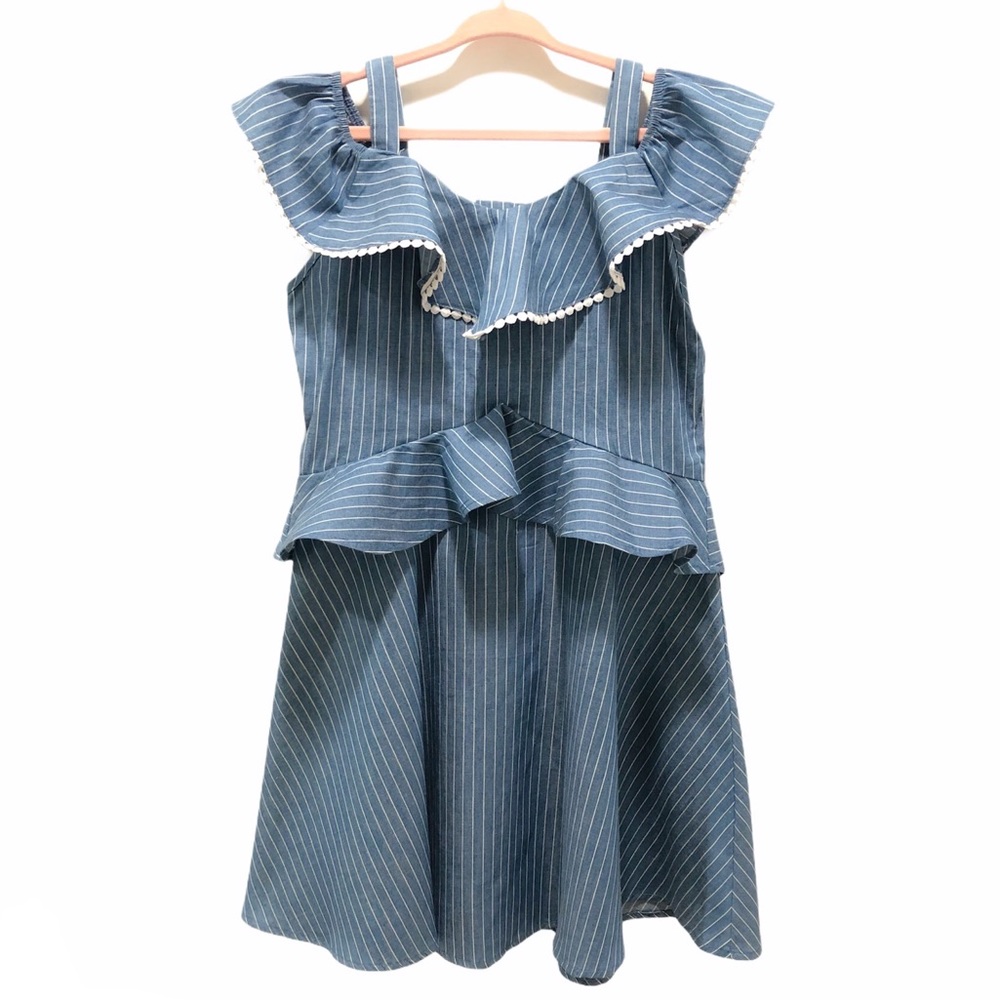 BCBGirls Cold Shoulder Ruffle Dress - Picture 2 of 9